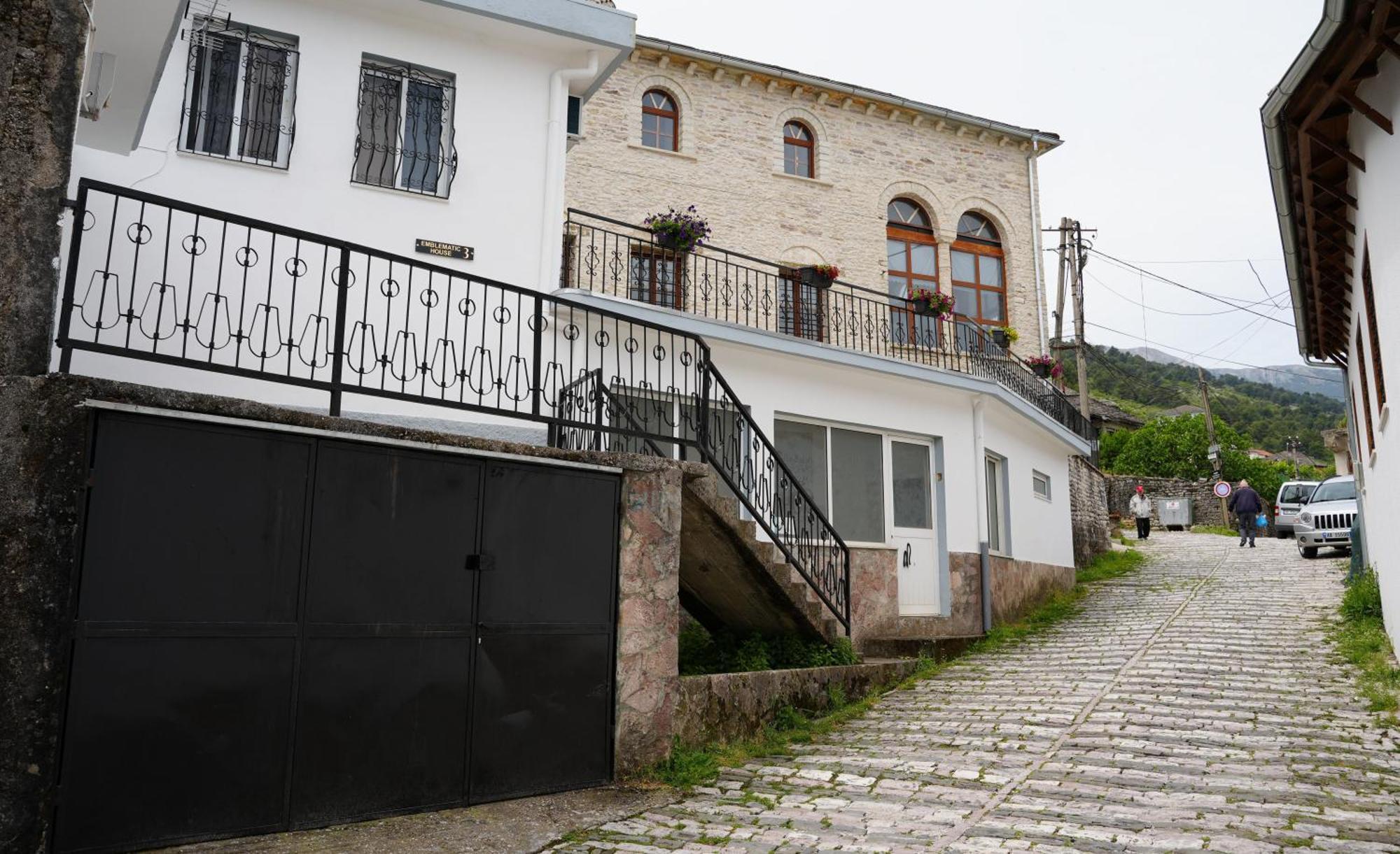 Emblematic House 3 Leilighet Gjirokastër Eksteriør bilde